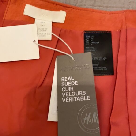 H&M suede coral skirt. Size 4 . New. - Picture 5 of 7